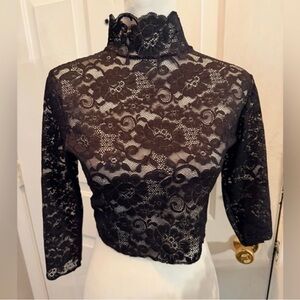 We are hah free people black lace mock neck cropped top 3/4 sleeve top xs